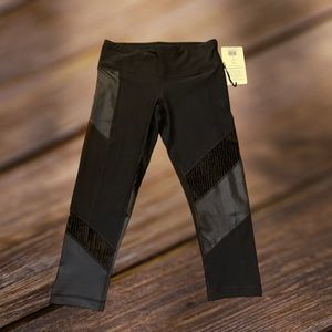 NWT 90 Degree by Reflex Black Leggings